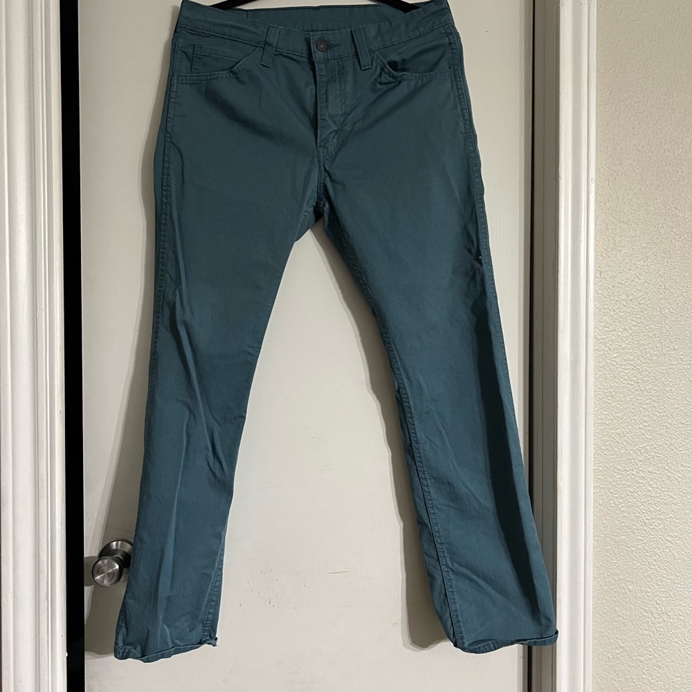 Teal Men’s Levi’s jeans